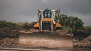Jangan Alat Berat Saja, Polda Sultra Harus Proses Hukum Perusahaan yang Menambang di Hutan Lindung Konawe Utara