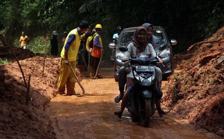 2 Orang Masih Hilang Akibat Banjir-Tanah Longsor di Sukabumi