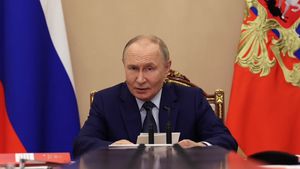       Putin: Pejuang Kami Terus Melancarkan Pertempuran yang Adil di Ukraina