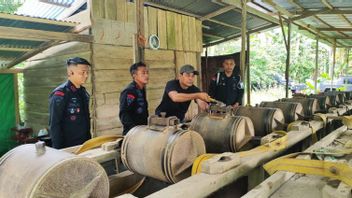 d’accueillir un rapport de Masyakarat, la police de Malut arrêté la mine illégale dans le nord de Halmahera