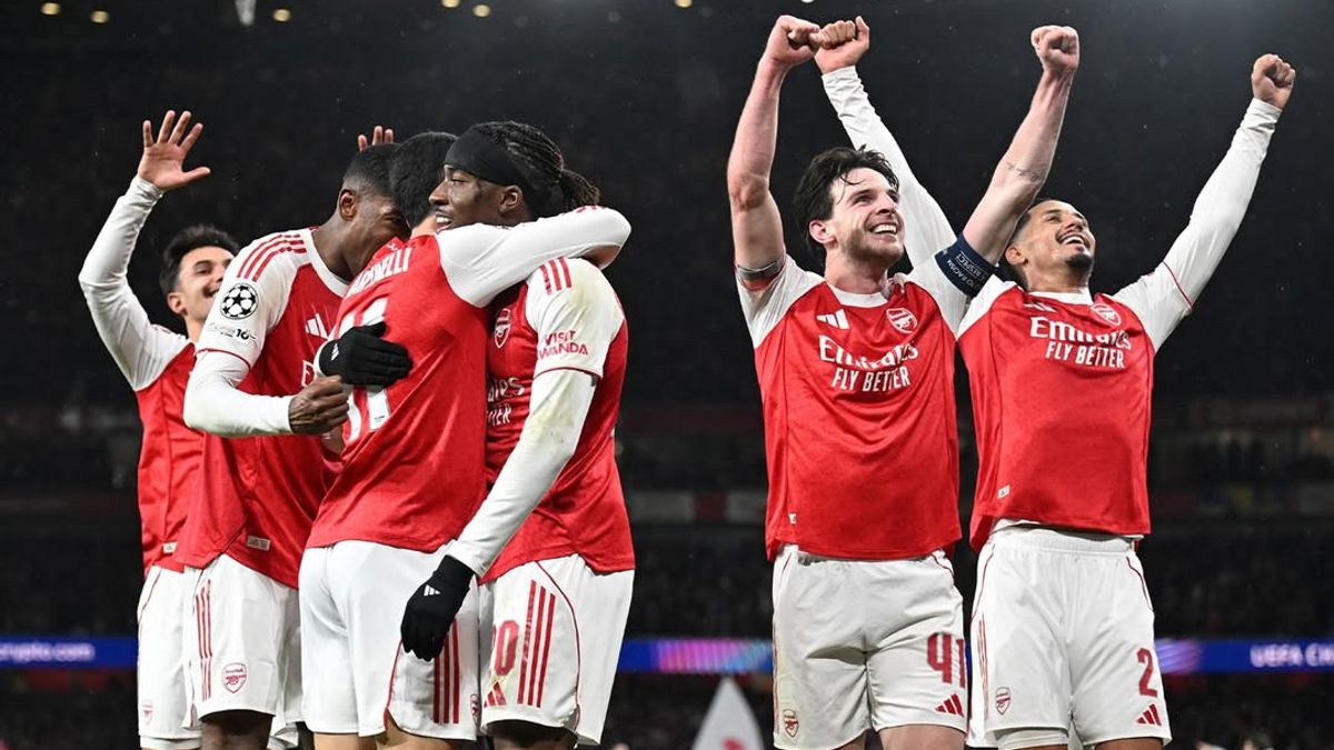 アーセナルはイングランドリーグとチャンピオンズリーグの順位をリードする際に居眠りをすることはできない