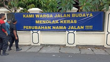Entong Fat Street Residents Protest Anies Change Of Street Name: Time's Out Just For Documents