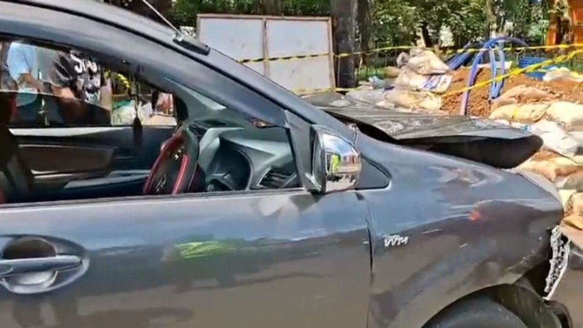 Ditabrak dari Belakang, Wanita Pengemudi Avanza Kejar Sopir Truk Sampai PGC Jaktim