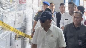 L’entrepôt de biens importés à Serang, Mendag ZulhasTrouvez des produits électroniques illégaux d’une valeur de 6,7 M IDR