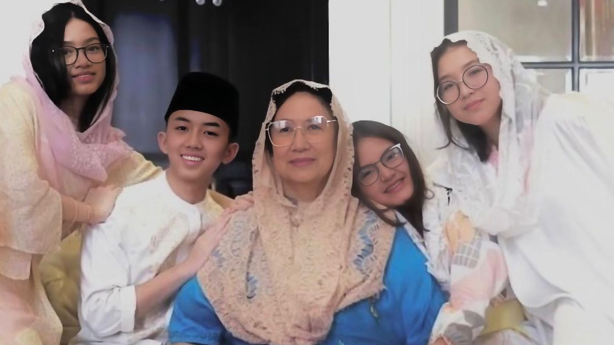 Pendiri Partai Ka’bah yang Curi Perhatian Netizen