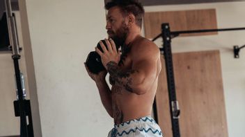 Conor McGregor Flaunts His Stout Body As He Trains Spine Strength Ahead Of His Return To The Octagon