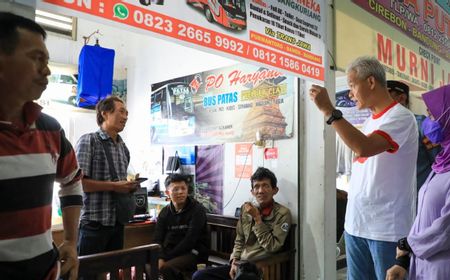 Cek Suasana Arus Mudik di Terminal Bawen, Ganjar: Jumlah Penumpang Mulai Naik