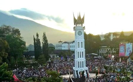 Pemkot Bukittinggi Bakal Berikan PKL Seragam Pakaian Adat