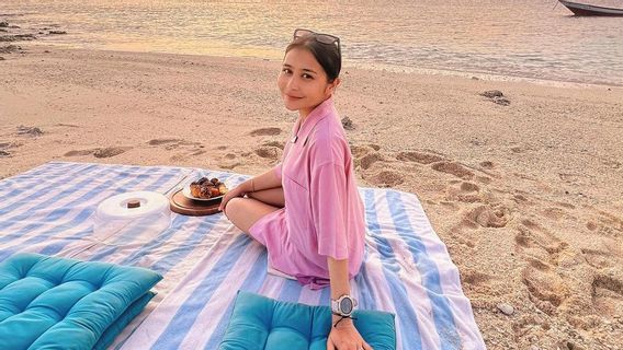 Prilly Latuconsinaは、あなたが彼に近づきたいなら、これを避けるようにカオックに頼みます