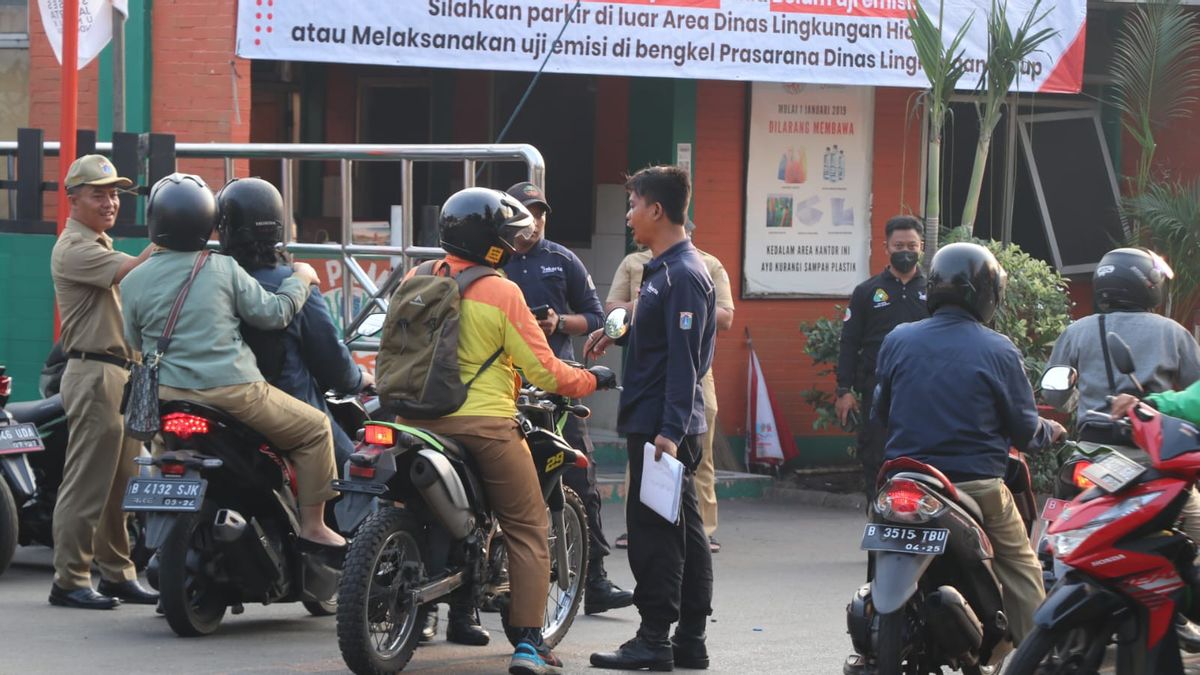 Demi Kurangi Polusi Udara Jakarta, Dinas LH DKI Larang Kendaraan Belum Uji Emisi Masuk Kantornya