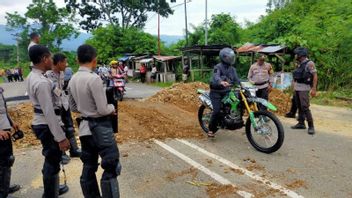 Polisi Masih Berjaga di Manokwari Sampai Kedatangan Paulus Waterpau