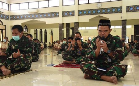 Seluruh Prajurit TNI AL Doakan KRI Nanggala-402