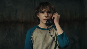  Review The Black Phone, Cerita Thriller Berbalut Drama Supernatural