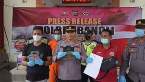    Pedagang Sayur di Bali Sembunyikan Tas Berisi Uang dan BPKB Hasil Curian di Pohon Pisang