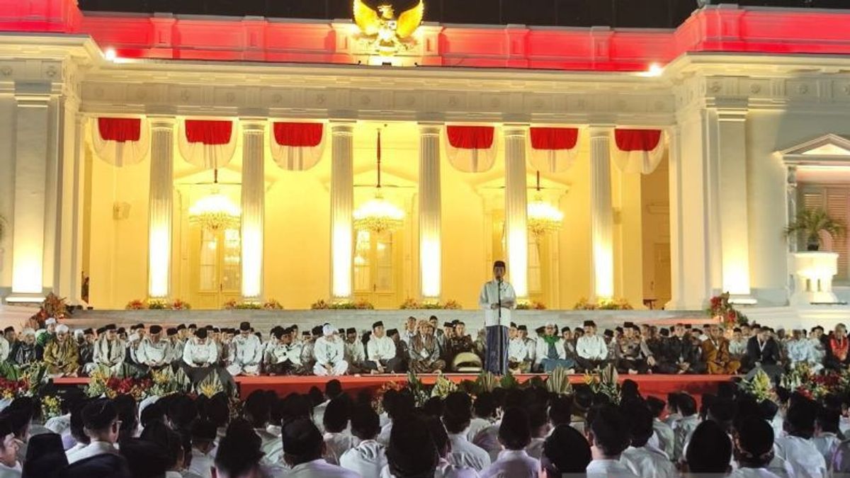 Le président Jokowi- vice-président Ma’ruf obéissent au discours et aux prières nationales du jour indonésien