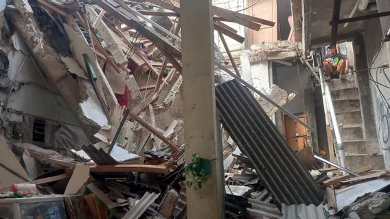 انهار منزل الصعود في بانكوران جاكسل ، وأصيب 1 شخص بجروح في الرأس