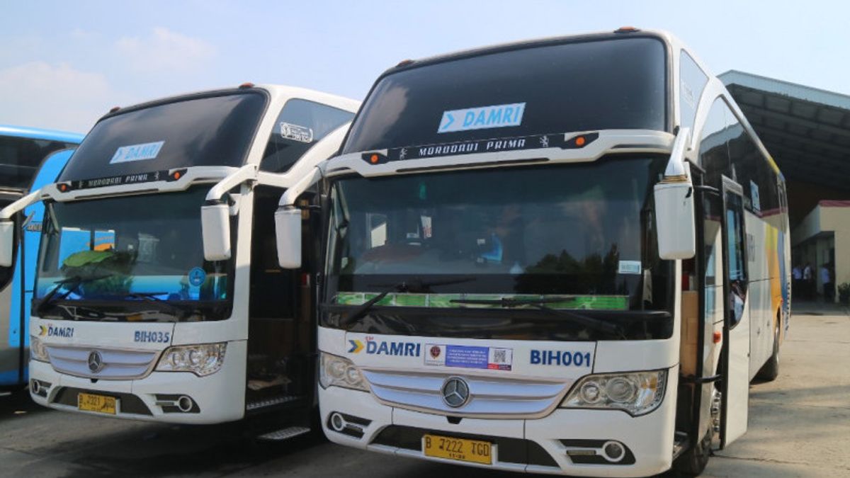 خدمات السفر في سورابايا علقت بسبب PPKM المستوى 4، DAMRI: يمكن للناس استرداد أو إعادة جدولة