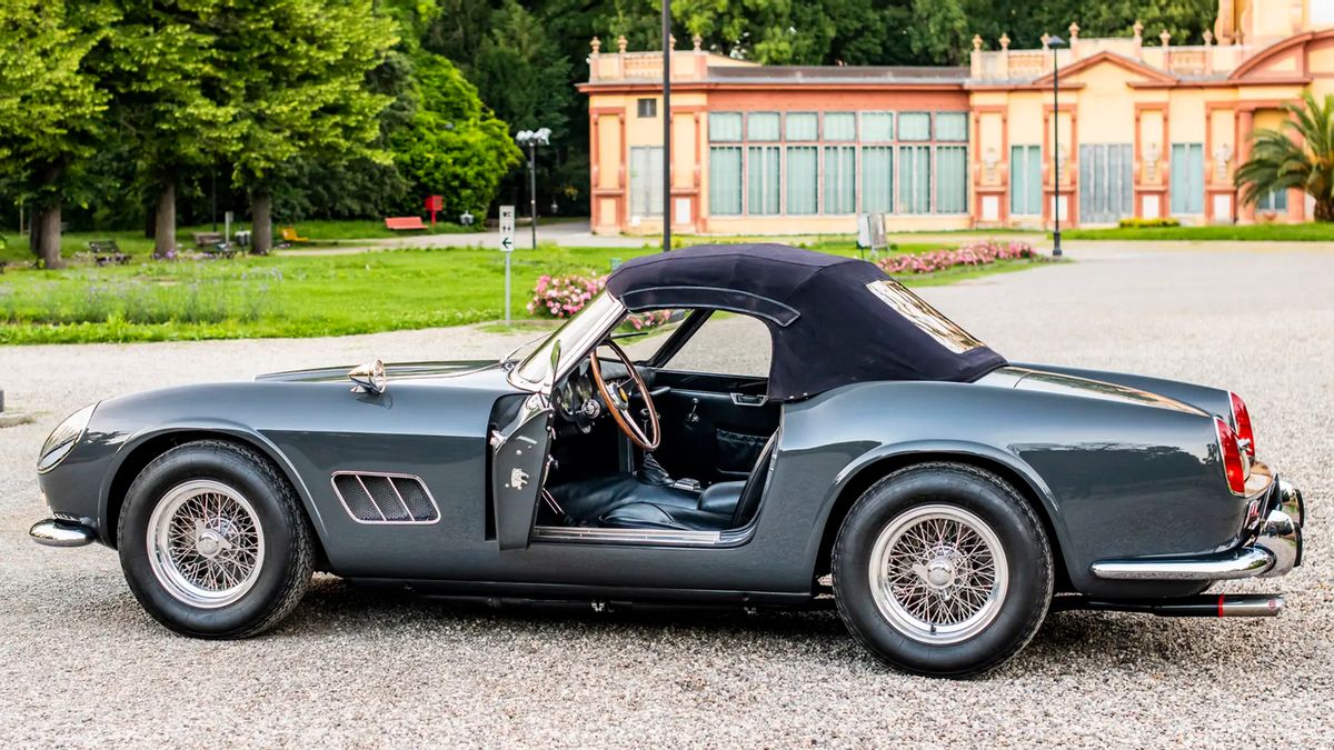 Intip Keistimewaan Ferrari 250 GT SWB California Spider 1960 yang akan Dilelang Lebih dari Rp260 Miliar