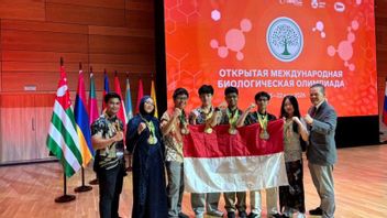 فريق الأولمبياد البيولوجية الإندونيسي يحصل على 7 ميداليات في OIBO 2026
