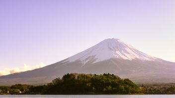 日本の富士山登山を禁じられた登山者