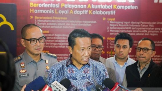 Menkum: Perlahan Koruptor Tetap Dengan Persetujuan MA Dan DPR