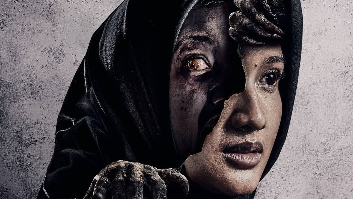 Sutradara Azhar Kinoi Lubis Ungkap Alasan Gunakan <i>Black and White</i> di Film <i>Maryam</i>