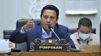 جالان روساك بيكين إيبو هاميل هدير 7 كم إلى بوسكيسماس، حكومة ماروس الإقليمية لا تصمت ساجا