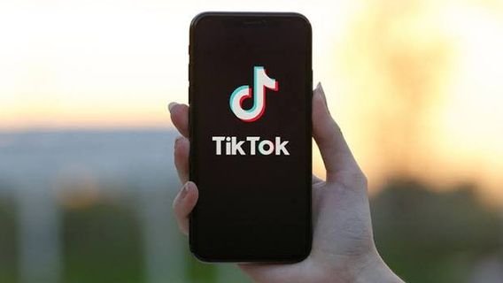 لا تزال هناك مزيج من وسائل التواصل الاجتماعي والتجارة الإلكترونية ، ويتم تذكير TikTok بالامتثال للوائح الإندونيسية