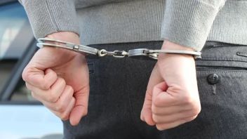 2 Drug Dealers In Labuan Bajo Arrested, 1 Perpetrator Hides Methamphetamine In Silicon HP