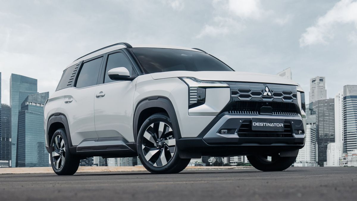 Dilirik Kaum Hawa, Mitsubishi Destinator Buktikan Mobil Besar Tak Selalu Ribet