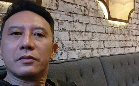 Kunjungi Sutradara PH Film Porno di Polda Metro Jaya, Sonny Tulung: Selesaikan, Jangan Lari