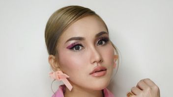 Ayu Ting Ting In 8 Different Hairstyles, Completely Beautiful