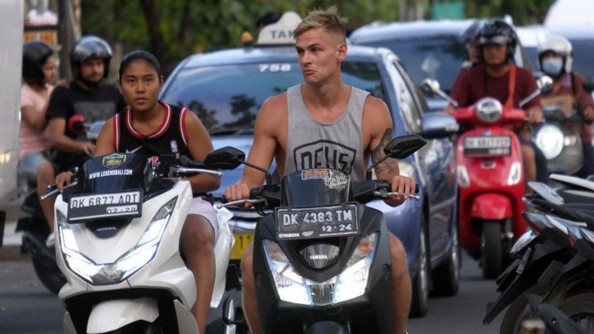 Larangan Turis Asing di Bali Sewa Motor Sudah Diatur Pergub Tahun 2020