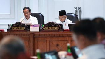 L’enquête Charta Politica Montre Que La Majorité Des Gens Veulent Que Jokowi Remanie Son Cabinet