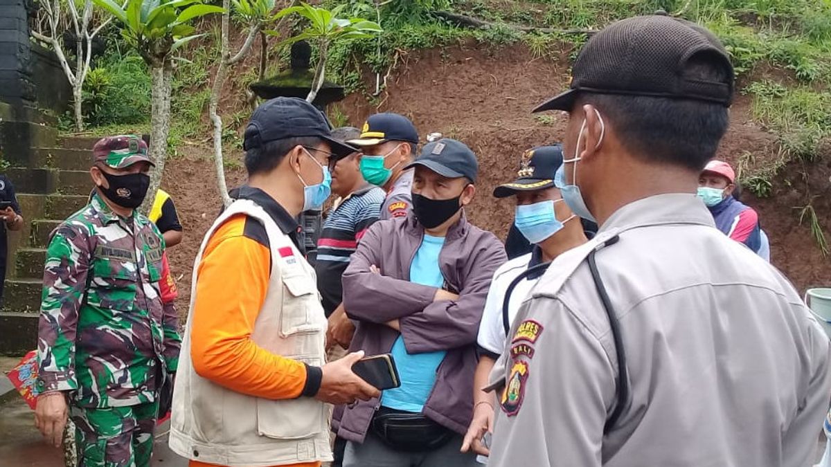 1 Personne Tuée Par Un Glissement De Terrain à Bali