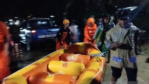 Tears In The Middle Of Inundation: Floods And Landslides Swallowing Casualties In Trenggalek