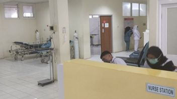 الحقوق التي لم يتم دفعها منذ عام 2020 ، العاملون الصحيون في مستشفى الدكتور إم هولوسي أمبون الإقليمي مغلقون الخدمات الصحية