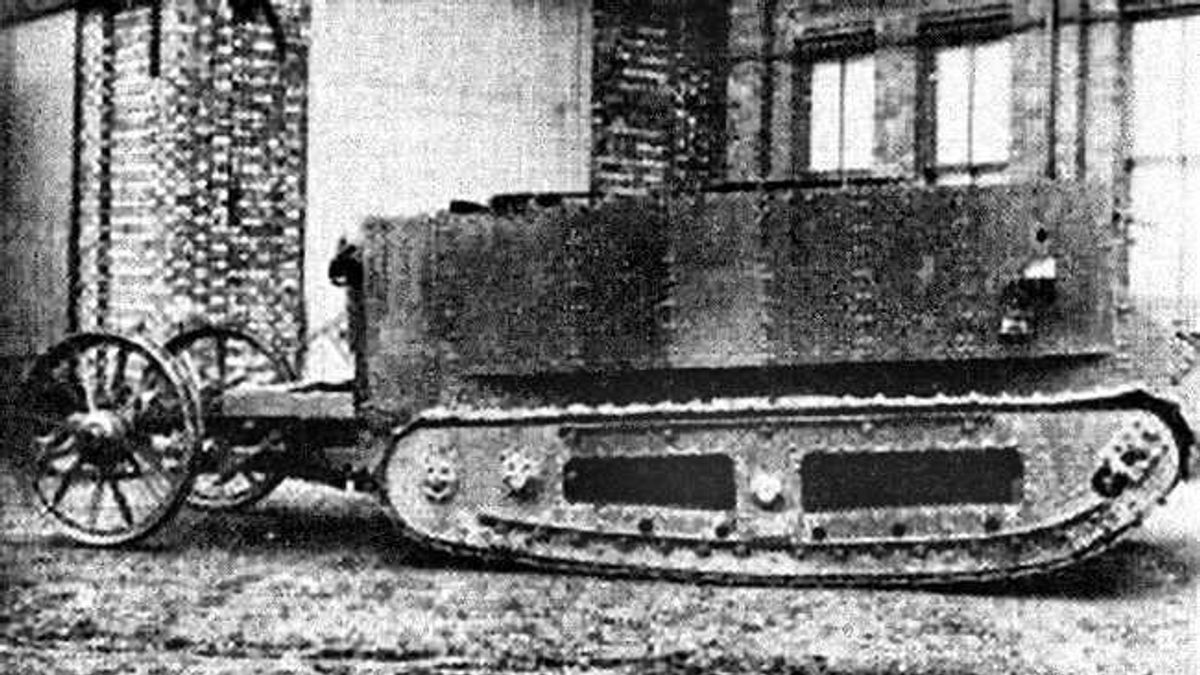 リトルウィリーという名前の世界初の戦車戦闘機の作成