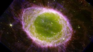 Teleskop James Webb Tangkap Gambar Nebula Cincin, Bintang Sekarat Mirip Donat