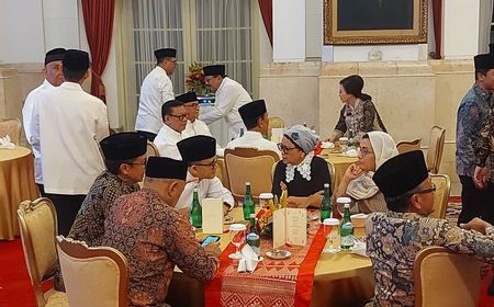 Gus Miftah Isi Tausiah, Nasi Mandi Jadi Hidangan Utama Bukber Presiden Jokowi Bersama Menteri