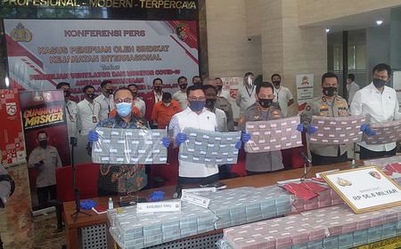 Bareskrim Ungkap Sindikat Penipu Pembelian Ventilator COVID-19, Tumpukan Duit Dipamerkan