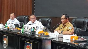  Mendagri Sebut Pemerintah Data Rumah Terdampak Bencana Sumatera Roboh Bakal Diganti Huntara