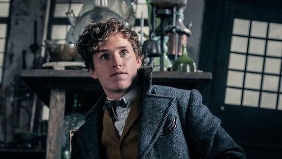 Production Crew Affected By COVID-19, Fantastic Beasts 3 Filming Discontinued