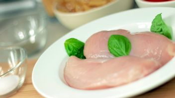 选择新鲜鸡肉的提示和加工它的方法