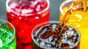 5 Minuman yang Sebaiknya Dihindari supaya Jantung Tetap Sehat