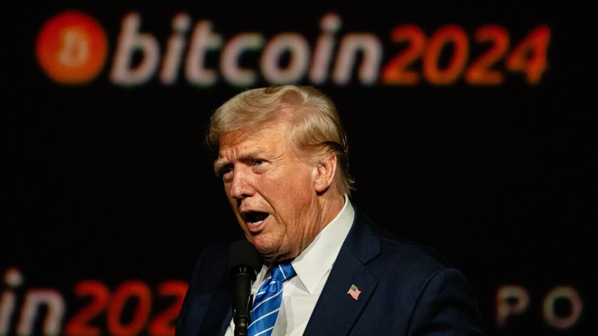 Bitcoin Melonjak Lebih dari Dua Kali Lipat pada 2024 Berkat ETF Spot dan Optimisme Trump