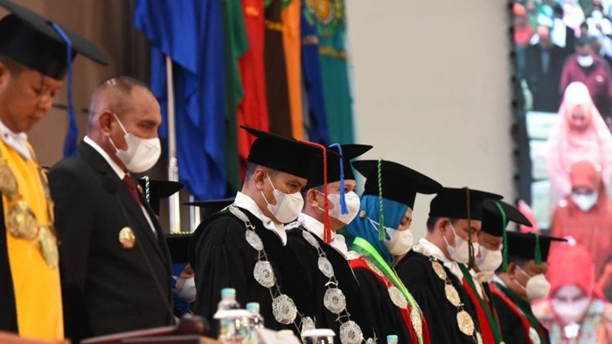 佐科威总统希望USU能够产生国际标准的科学和技术
