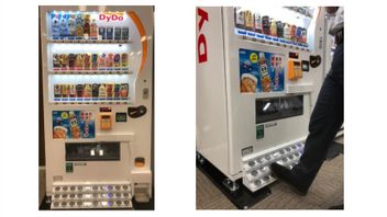 In Japan, People Can Buy Goods At A <i>vending Machine</i> Using Their Feet