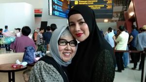 Kabar Duka, Ibunda Olla Ramlan Meninggal Dunia