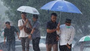 BMKG: Sebagian Besar Wilayah Indonesia Diprakirakan Hujan Hari Ini